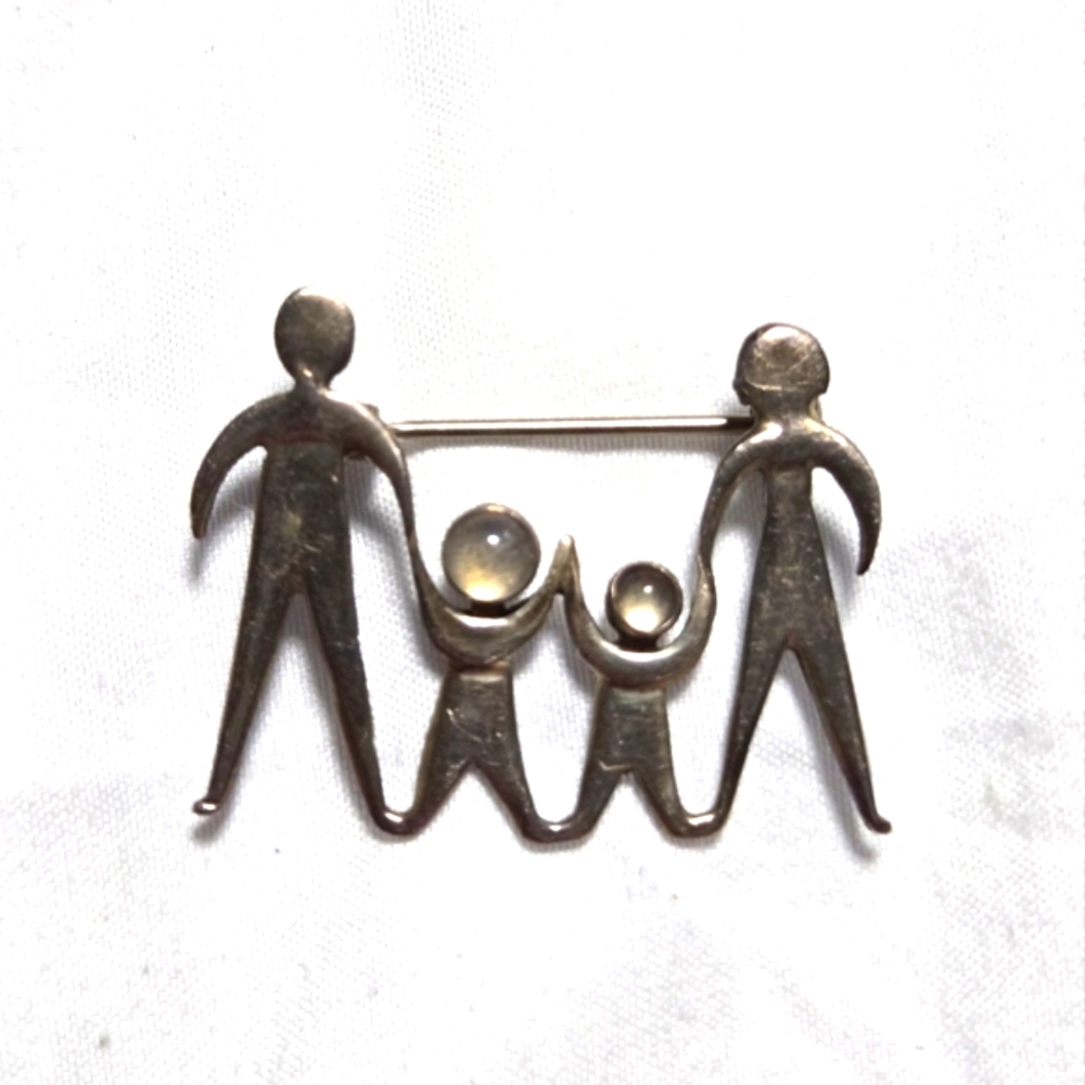 FMW Vintage Sterling Silver Family Moonstone Brooch